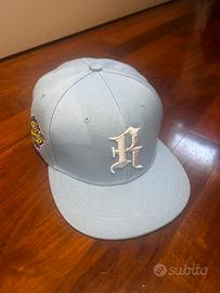 Cappello con visiera