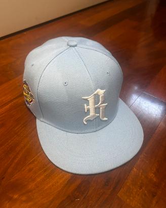 Cappello con visiera