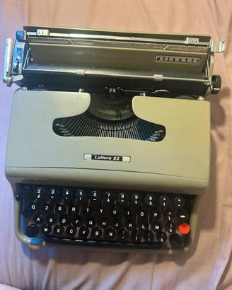 Macchina da scrivere  olivetti lettera 22