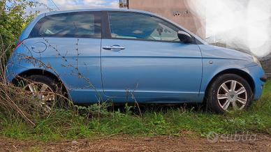 Lancia Ypsilon edizione Platino