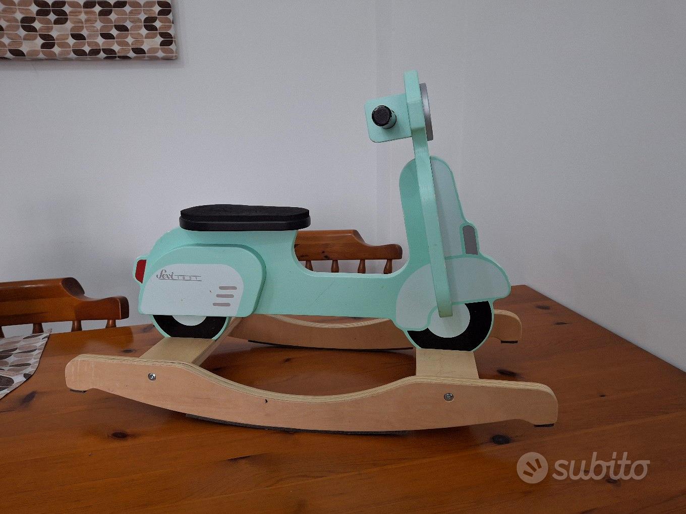 dondolo in legno vespa Tutto per i bambini In vendita a Palermo