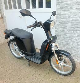  Scooter elettrico Ascoll  bello 