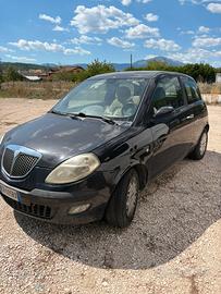 Lancia y
