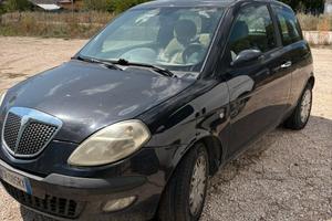 Lancia y