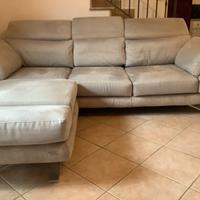Divano Poltronesofà 3 Posti + Pouf | Alcantara