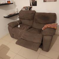 divano con motorizzazione 