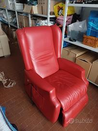 POLTRONA ELETTRICA ROSSA RELAX