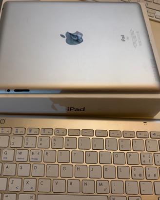 Ipad Apple  II + tastiera  bluetooth
