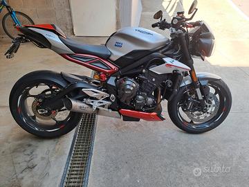 triumph street triple 765 r