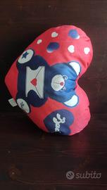 cuscinetto peluche rosso 