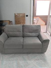Divano 2 posti Poltrone e Sofa’