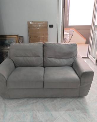 Divano 2 posti Poltrone e Sofa’