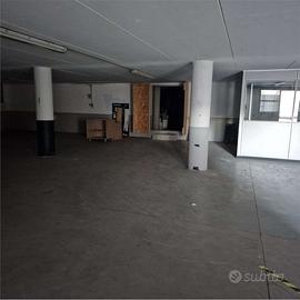 Magazzino a Cantù