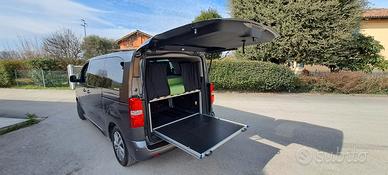 peugeot traveller con letto  