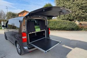 peugeot traveller con letto  