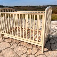 Culla pali lettino come nuova.