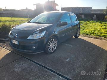 Renault Clio 3 - 1.5 dCi