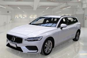 VOLVO V60 B4 D autom. Momentum Business WAGON