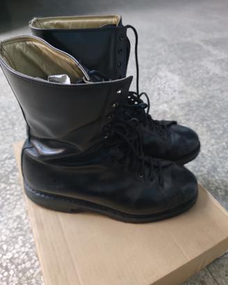 Anfibi militari stivaletti modello paracadutisti 
