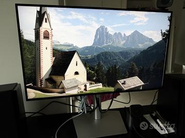 Dell UltraSharp 27 USB-C Hub Monitor- U2722DE