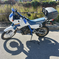 Honda Dominator 650 FMI