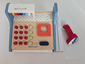 registratore di cassa giocattolo in legno