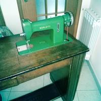 Macchina da cucire Borletti, anni '50, con mobile