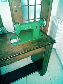 Macchina da cucire Borletti, anni '50, con mobile