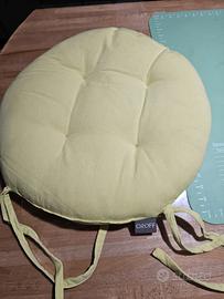 cuscini verdi tondi per sedie