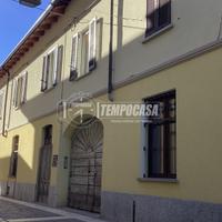 BILOCALE CON CANTINA E POSTO AUTO SENZA SPESE