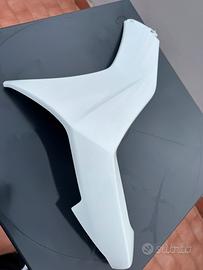 Piaggio Bevely 310/400 hoe Chiusura scudo laterale