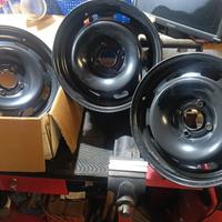 4 Cerchi in ferro R15 peugeot