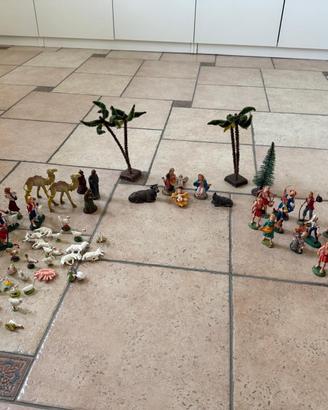 Set di statuine x presepe in plastica Vintage