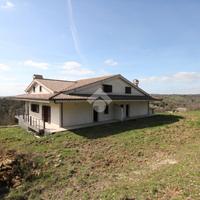 PORZIONE DI BIFAMILIARE A CASTELNUOVO DI PORTO