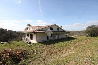 PORZIONE DI BIFAMILIARE A CASTELNUOVO DI PORTO