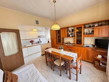 Casa indipendente di 244 m² con più di 5 locali e 