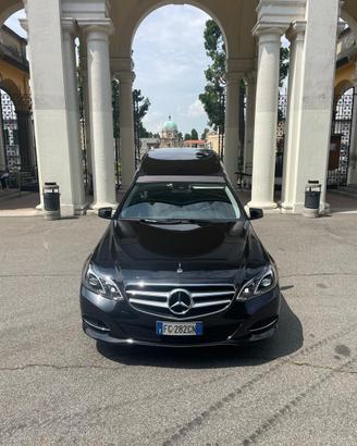 Carro funebre Mercedes Pilato Super Stella