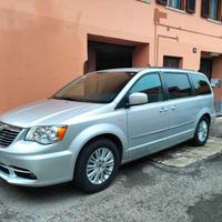 LANCIA Voyager - 2012
