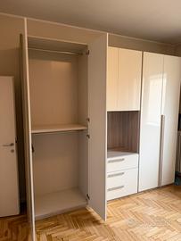 Armadito grande moderno