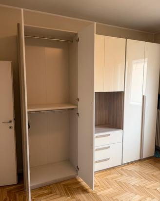 Armadito grande moderno