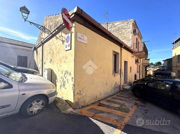 CASA INDIPENDENTE A OSSI