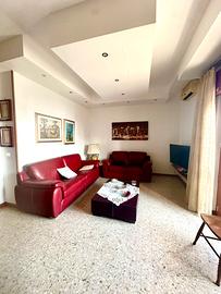 Appartamento 5 vani via Teatro La Fenice a Statte