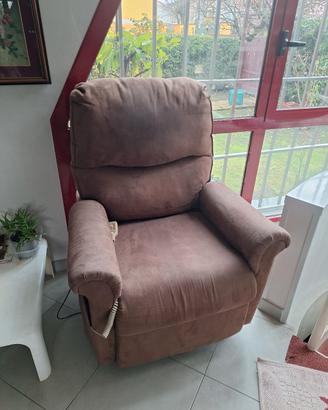 poltrona elettrica anziani
