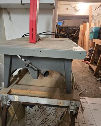 piccola sega da banco