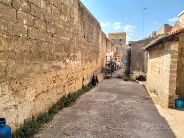 Floridia - Ideale per villetta ind. o att. comm