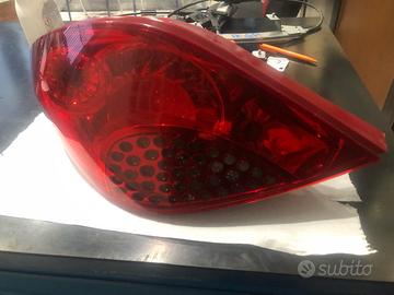 Fanale posteriore sx Peugeot 207