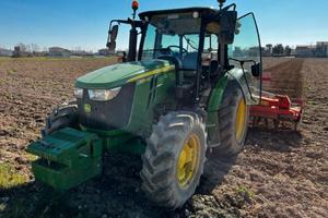 John Deere 5090M