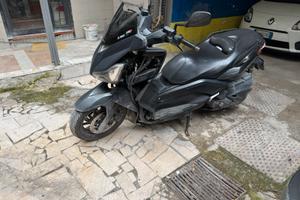 Yamaha X MAX 400 anno2016