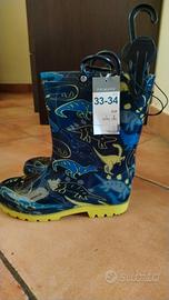 stivali anti pioggia nuovi con cartellino