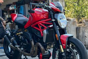 Ducati Monster 1200 r